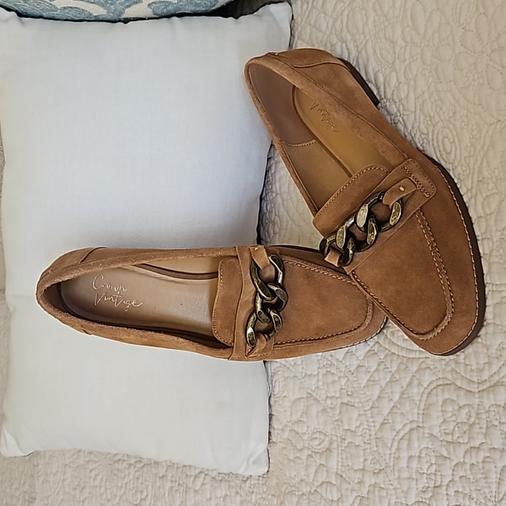Crown Vintage suede loafers